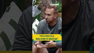 quotFica feio ela Flora salvar o Sachaquot diz Zé Love afazenda afazenda16 shorts [upl. by Pandora]