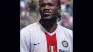 Official Suazo joins Inter [upl. by Ayotnahs]