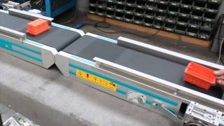 MB Conveyors  Nastro trasportatore piano con testata a penna \\ Flat conveyor with knife edges [upl. by Lysander365]