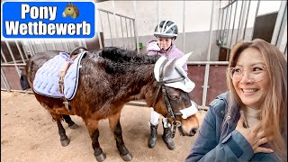 Reiter Turnier amp Kostüm 😍 Parcour mit Pony reiten Pferde Wettbewerb  Clarielle Mamiseelen [upl. by Wightman30]