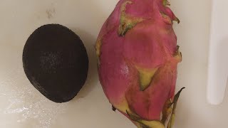 slicing avocado and sweet dragon fruit fruit yummy viral [upl. by Marguerite]