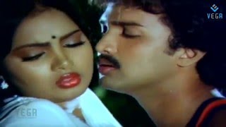 Rathiri Neram Song Valartha Kadha [upl. by Anerom]