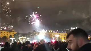 Salerno fuochi d’artificio per il nuovo anno al termine del concerto dei Pooh [upl. by Foster898]