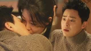 Jo Jung Suk Kisses Kong Hyo Jin｜조정석 공효진에 키스 《Dont Dare To Dream》 질투의 화신 EP23 [upl. by Comras]