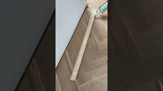 Sockelleisten montieren shorts parkett parquet паркет flooring asmr parkettboden [upl. by Norga335]