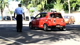 Autoécoles à PortLouis  les automobilistes disent assez [upl. by Heyde650]