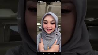 paah cantek payung 🍑🍑tiktok livetiktokcewekmalaysia tiktoklive [upl. by Enitnelav]