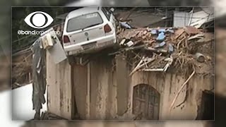 Chuva em Petrópolis Moradora relata desespero e pede doações [upl. by Nyltiak]