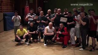 »Respekt« beim ThaiboxTraining mit Uwe Hück [upl. by Sharron]