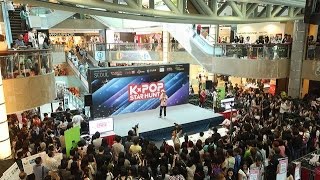 Park Hyung Sik ❤ Park Bo Young in SINGAPORE  at Plaza Singapura Main Atrium Fan Meeting Level 1 [upl. by Uot]