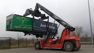 Rémy Van Warbeck  Container handling and train loading with ReachStacker Kalmar DRF450 [upl. by Memberg]