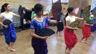 Annual Khmer Traditional Dance for New Year 2014 [upl. by Nellda]