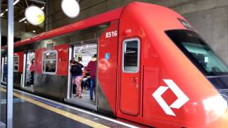 Movimento de trens da CPTM na estação Tatuapé [upl. by Leuams]