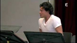 Vittorio Grigolo  rehearshal Choregies DOrange 2009 [upl. by Aivatnohs]