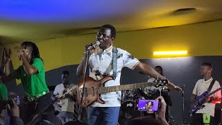 Alick Macheso Perfoming Greatest hit song Mundikumbuke Live Perfomance🎸🔥💥 [upl. by Geldens]