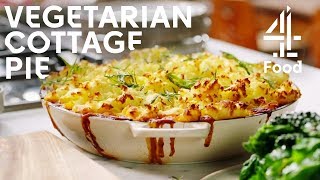 Jamie Olivers GameChanging VEGETARIAN Cottage Pie  Jamies MeatFree Meals [upl. by Laurel]