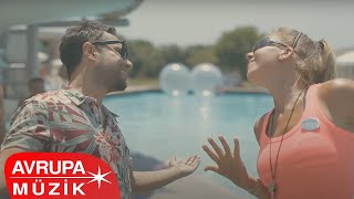 Özgün  Tatil Official Video [upl. by Eirrehc]