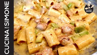 Ricetta della Pasta Zucchine e Salsiccia  Come ottenerla cremosa da leccarsi il piatto [upl. by Navanod]