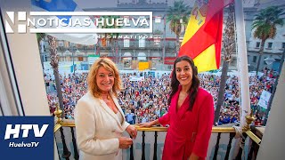 Huelva Noticias  Carolina Marín recibe un emotivo homenaje en el Ayuntamiento de Huelva [upl. by Verner]