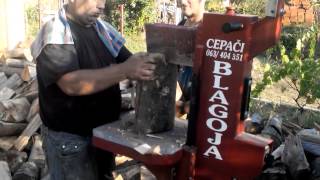 Cepac za drva BLAGOJA spaccalegna holzspalter log splitter 2 [upl. by Nallac]