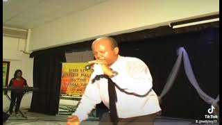 ዘማሪ ዮሴፍ በቀለ ባጣ አይጨንቀኝም singer yoseph bekele bata aychenkegnim [upl. by Aseena]