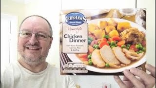 Kershaws Chicken Dinner With Roast Potatoes Carrots Peas amp Stuffing  Food Review [upl. by Jamnes]