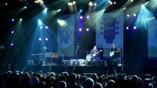 Laurence Jones  Thunder in the Sky  Holland International Blues Festival  962017 [upl. by Orren345]