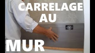 La pose du carrelage au mur Appliquer le carrelage dans une cuisine [upl. by Cheri476]