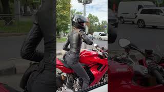 снова танцует в пробке😁💃 мотоТаня moto dance motoTanya [upl. by Nerehs]