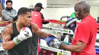 Floyd Mayweather Sr shows off his speed to amateur boxer [upl. by Gray]