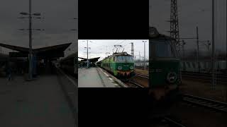 ET221105 pkp train kolej [upl. by Ecirtnahc]