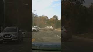 speeding idiot idiotsincars [upl. by Nanette]