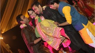 Awesome bride entry dance at haldi ceremony [upl. by Stoddart]