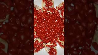 Pomegranate health useshealthtipsyoutubeshortytshort [upl. by Lainey]