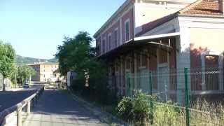 TrainsVoie ferrée desaffectée de Cavaillon à Volx FrancePacaGares de Bonnieux et Apt [upl. by Leibarg]