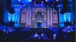 Crowded House  Dont Dream Its Over live Auckland Town Hall 2010 [upl. by Dream]