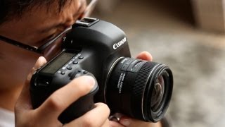 Canon EF 24mm f28 IS USM Handson Review [upl. by Lanam]