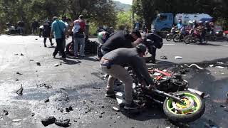 Fatal accidente deja dos motociclistas fallecidos y uno en estado de gravedad [upl. by Ettenan708]