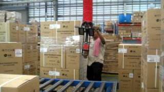 Vaculex Vacuum lift handling เครื่องช่วยยกกล่อง [upl. by Pedaiah677]