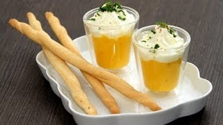 Recette de crème de carottes glacée chantilly coriandre et gressins [upl. by Jaylene414]