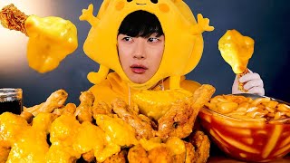 치킨플러스 극장판치킨에 치즈콸콸 떡볶이까지 먹방 FRIED CHICKEN CHEESE SAUCE MUKBANG フライドチキンにチーズソース EATING SHOW 리얼사운드 ASMR [upl. by Ibrek]