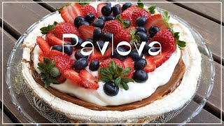 Torta Pavlova  Pastel de Merengue • Dulce de Leche • Chantilly • Frutos Rojos [upl. by Lachish219]