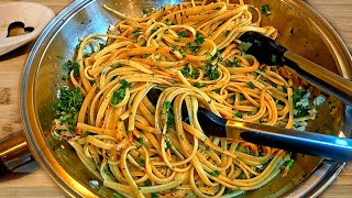 Aglio E Olio l Is This The Easiest Pasta With The Most Amazing Sauce [upl. by Alad854]