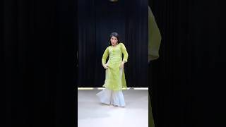 Main Hasina song veri beautiful dance dancewithmuskan bollywood videoshorts virals [upl. by Gurevich]