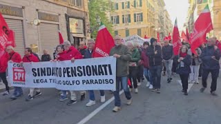 Protesta del SPI CIGL pensioni inadatte e con sempre meno potere dacquisto [upl. by Thorin853]