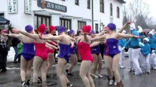 Synchronschwimmerinnen auf dem Faschingsumzug in Peißenberg [upl. by Leone]