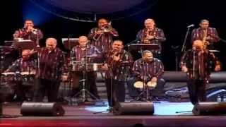 El Gran Combo  El Aguacero En Vivo [upl. by Steen455]