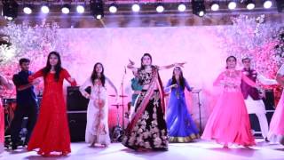 Bride amp Her Friends  London Thumakda  Sangeet Dance  Wedding Choreography [upl. by Fanny210]