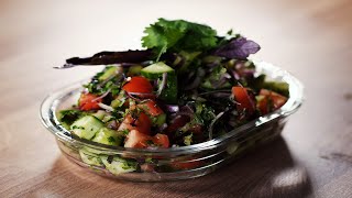 Şefdən quotÇoban Salatıquot Resepti  Restoran üsulu  2 dəqiqədə hazır vitaminli salat  Vegan [upl. by Ackler856]