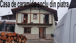 Casa din caramidaSoclu din piatra naturalaFatada izolatapolistirenAcoperis din lemn stratificat [upl. by Ahsiele]